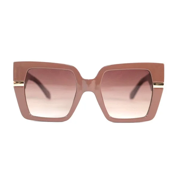 New In Package QUAY Australia NOTORIOUS Oversized Sunglasses. Doe/Gradient Brown Quay Notorious 51mm Gradient Square Womens Sunglasses (DOE  main image 4